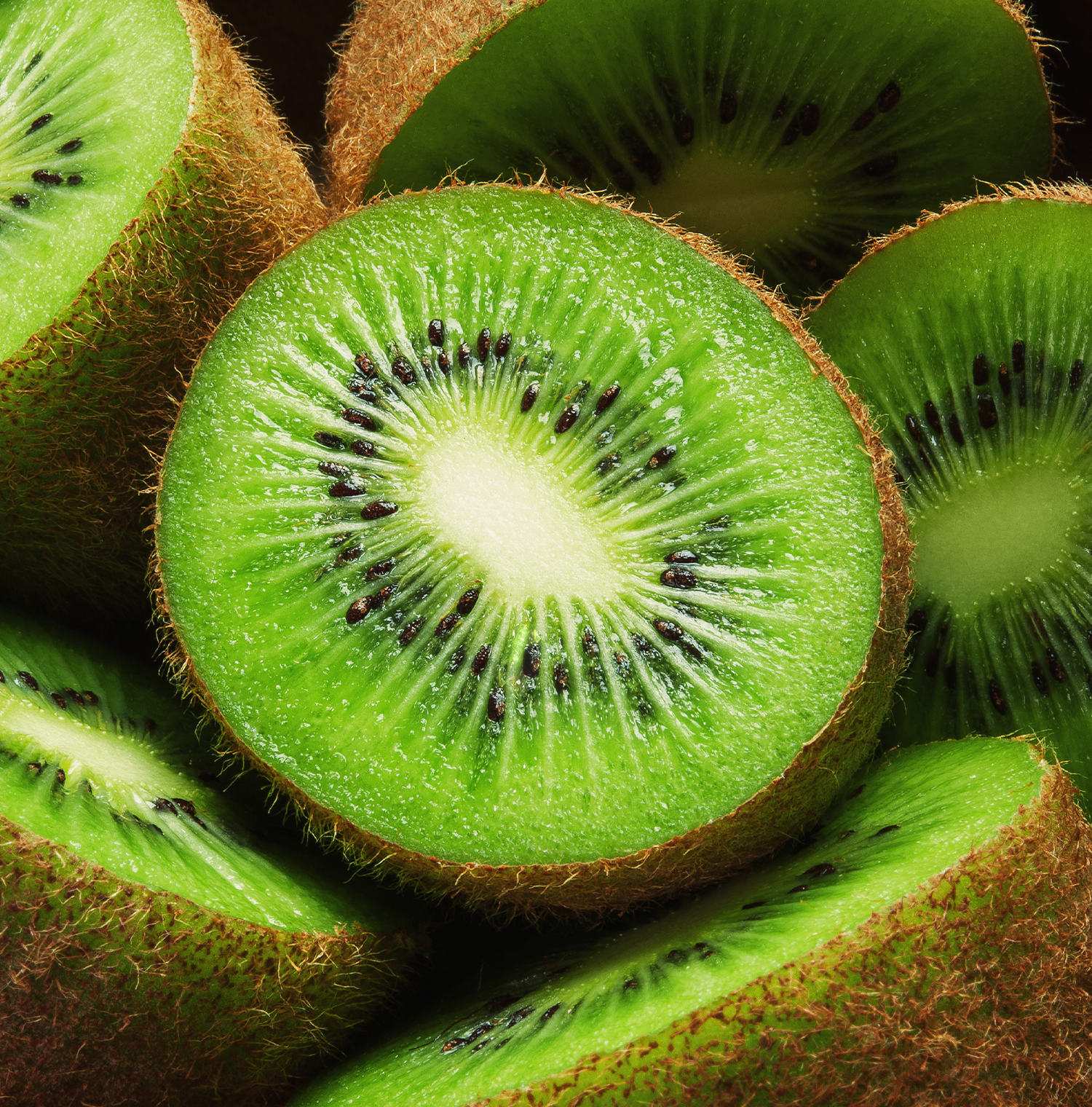 Close up image of halved kiwis